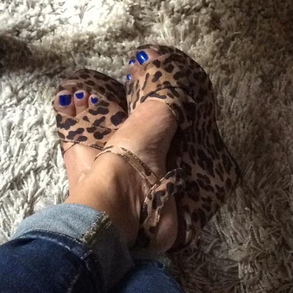 Leopard Print Platforms - Picture 3 of 3